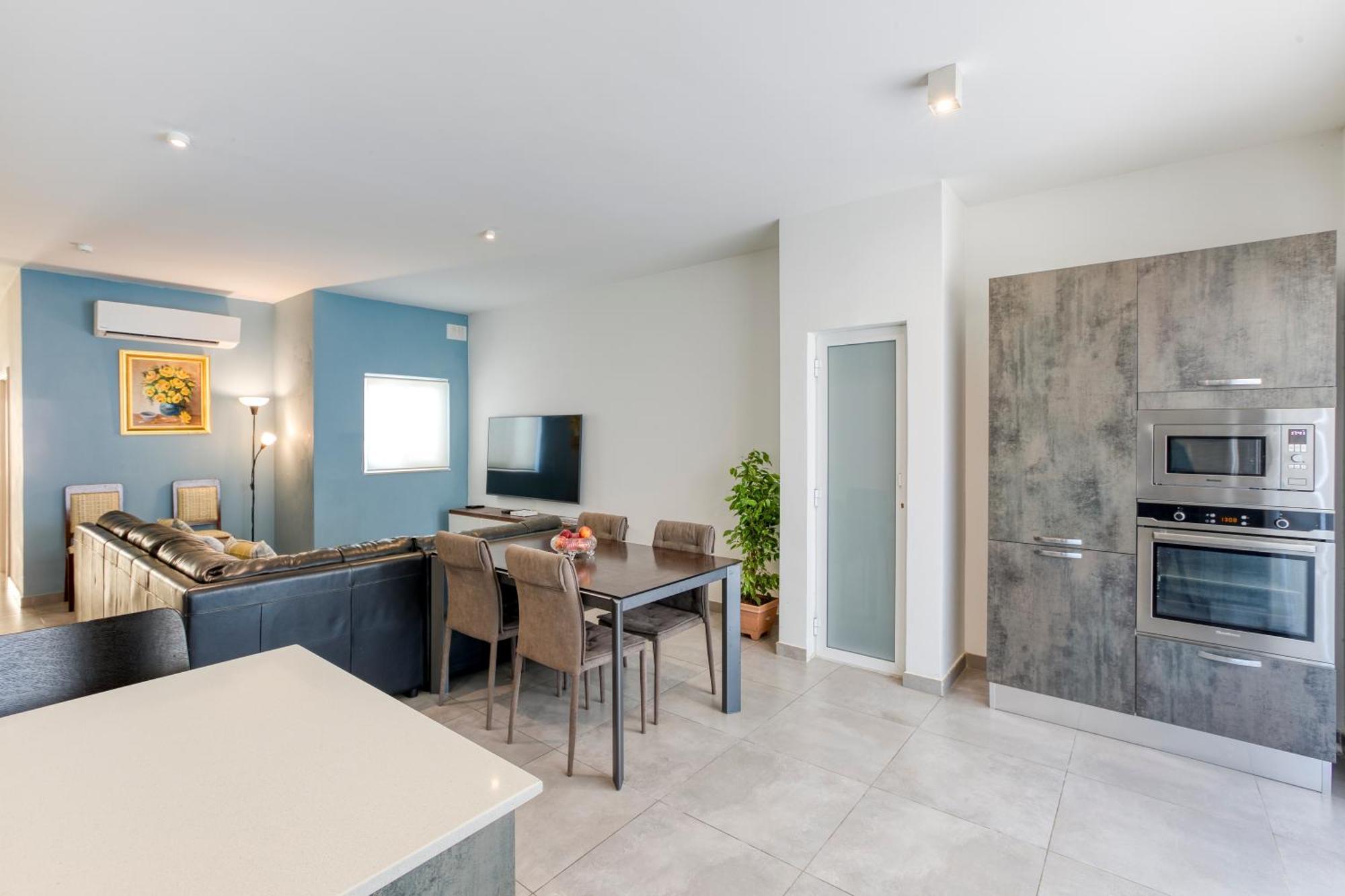 Annitchka Mansions - Penthouse In Central Malta بيركيركارا المظهر الخارجي الصورة